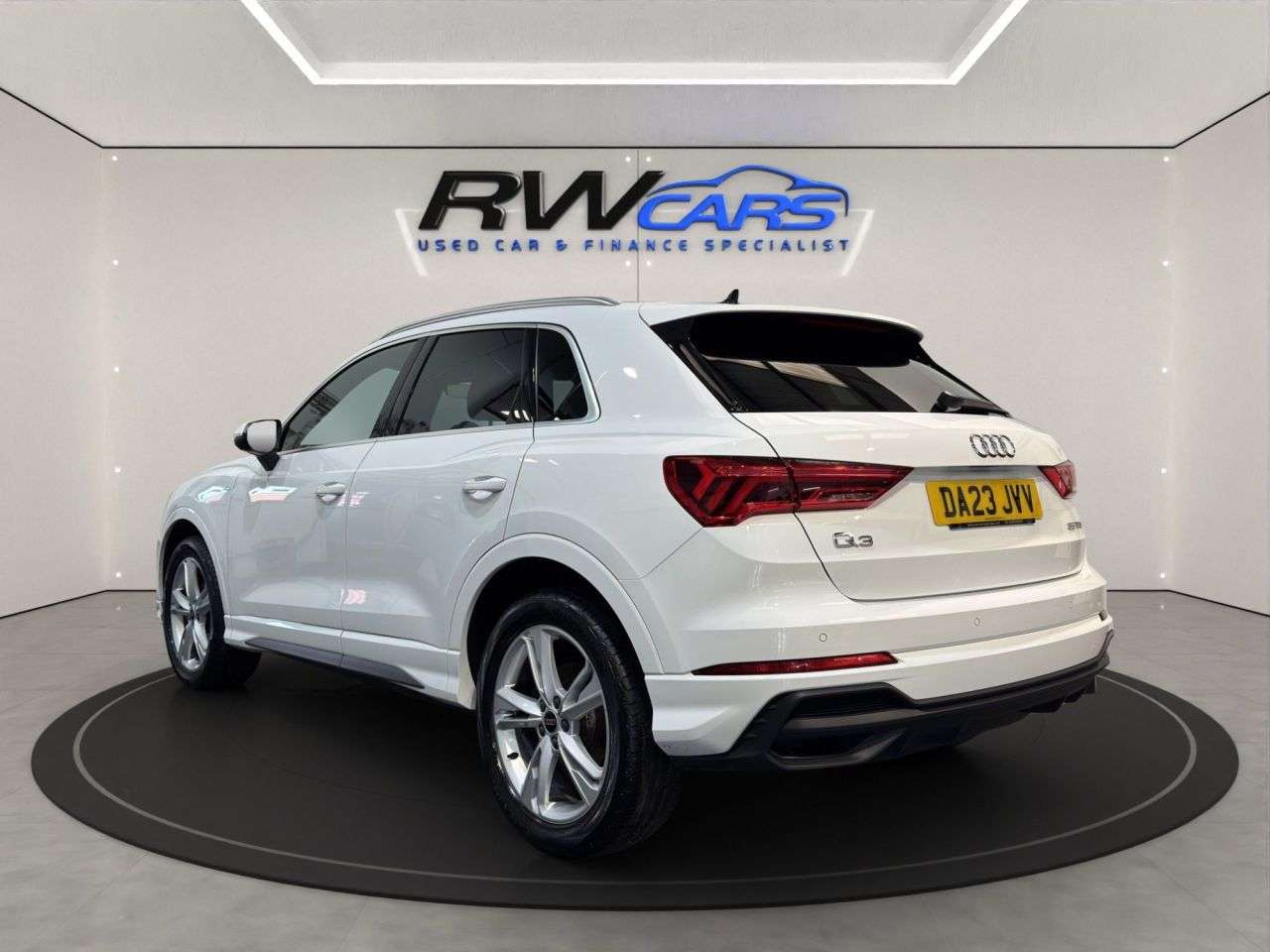 A 2023 AUDI Q3 1.5 TFSI CoD 35 S line SUV 5dr Petrol S Tronic Euro 6 (s/s) (150 ps) A 2023 AUDI Q3 1.5 TFSI CoD 35 S line SUV 5dr Petrol S Tronic Euro 6 (s/s) (150 ps)