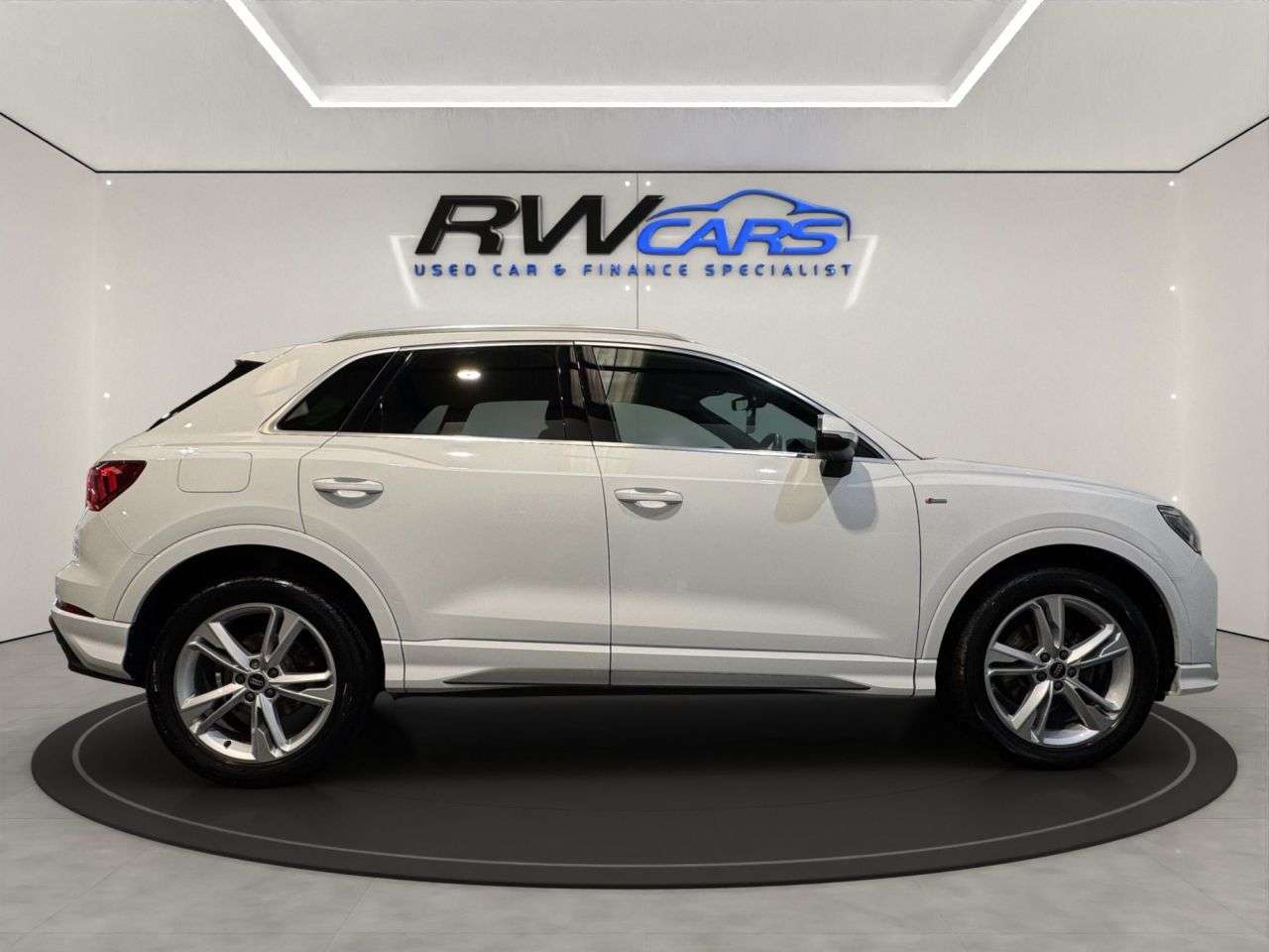 2023 AUDI Q3 2023 AUDI Q3