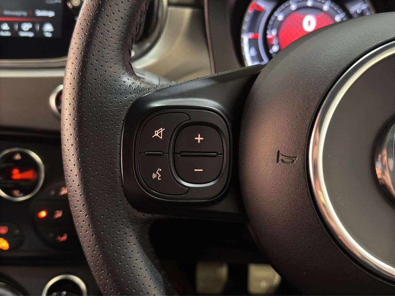 2019 ABARTH 595 2019 ABARTH 595