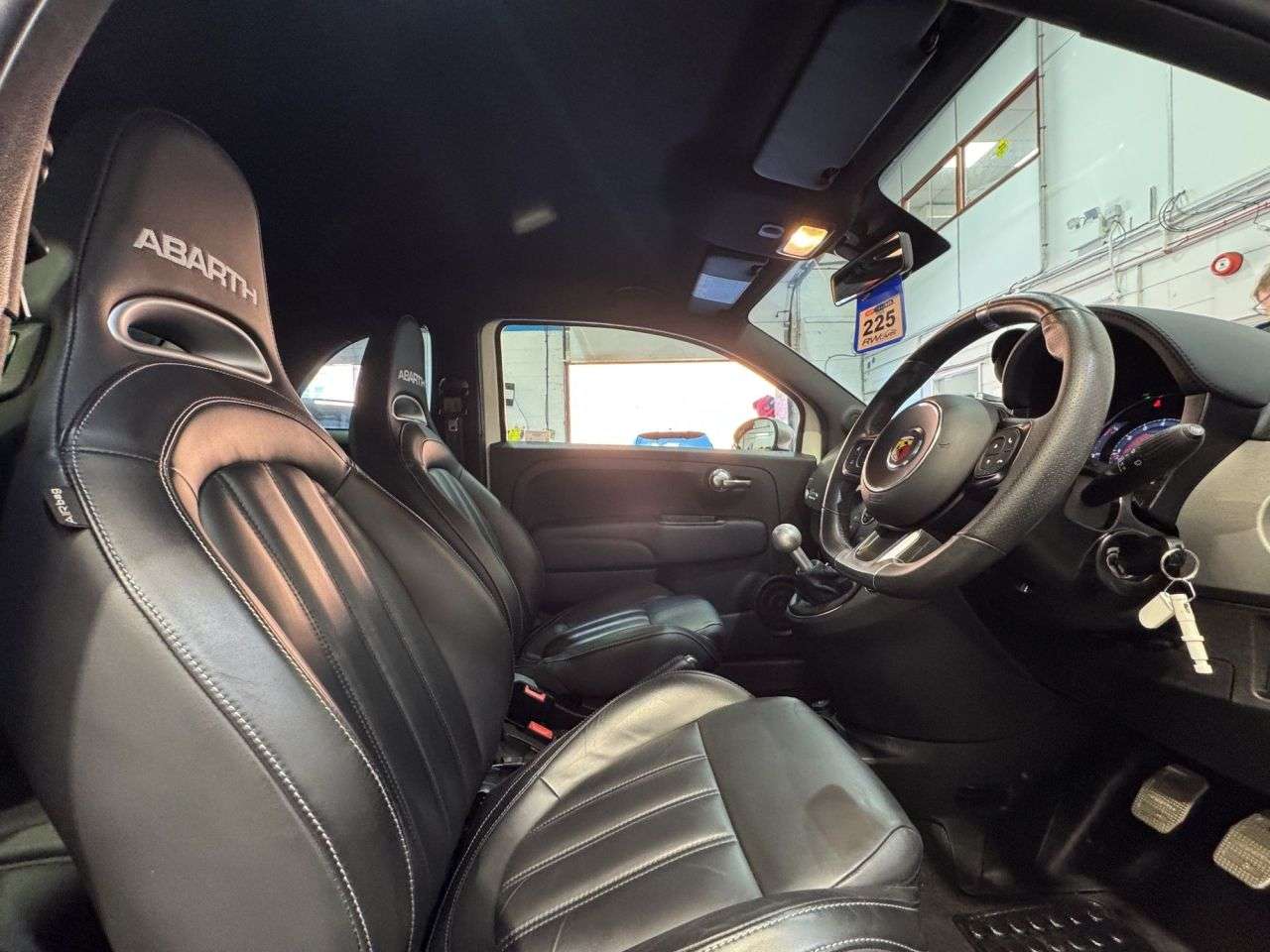 2019 ABARTH 595 2019 ABARTH 595