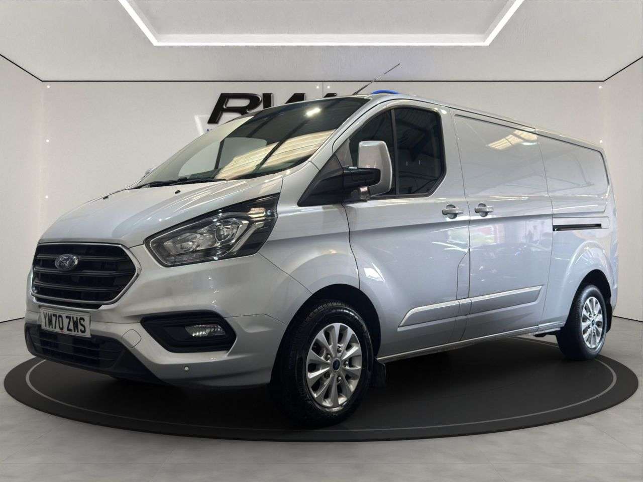 A 2021 FORD TRANSIT CUSTOM 2.0 300 EcoBlue Limited Panel Van 5dr Diesel Manual L2 H1 Euro 6 (s/s) (130 A 2021 FORD TRANSIT CUSTOM 2.0 300 EcoBlue Limited Panel Van 5dr Diesel Manual L2 H1 Euro 6 (s/s) (130