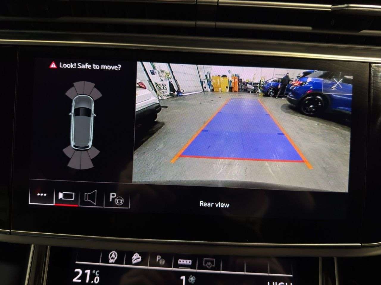 2022 AUDI Q7 2022 AUDI Q7