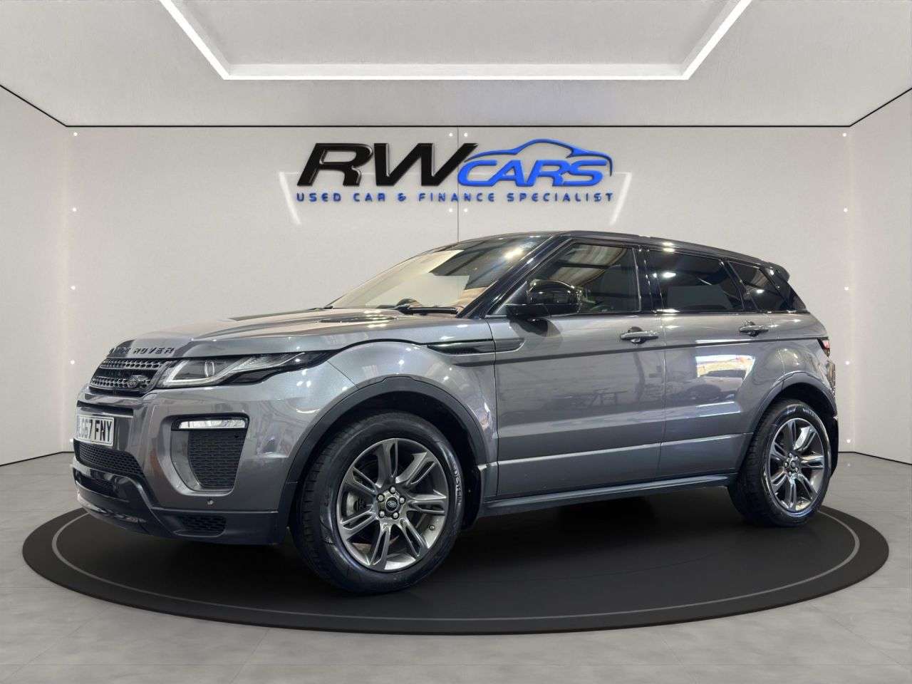 A 2017 LAND ROVER RANGE ROVER EVOQUE 2.0 TD4 Landmark SUV 5dr Diesel Auto 4WD Euro 6 (s/s) (180 ps) A 2017 LAND ROVER RANGE ROVER EVOQUE 2.0 TD4 Landmark SUV 5dr Diesel Auto 4WD Euro 6 (s/s) (180 ps)