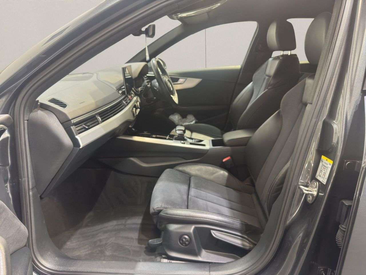 2022 AUDI A4 2022 AUDI A4