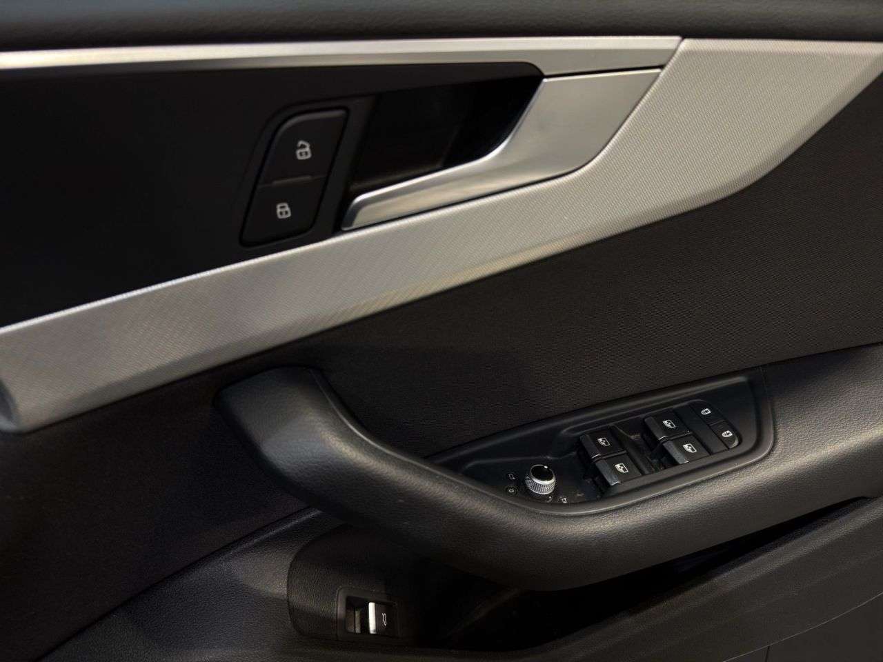 2023 AUDI A4 2023 AUDI A4