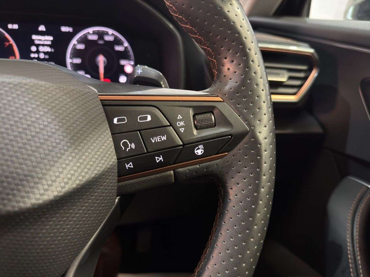 2022 CUPRA FORMENTOR 2022 CUPRA FORMENTOR