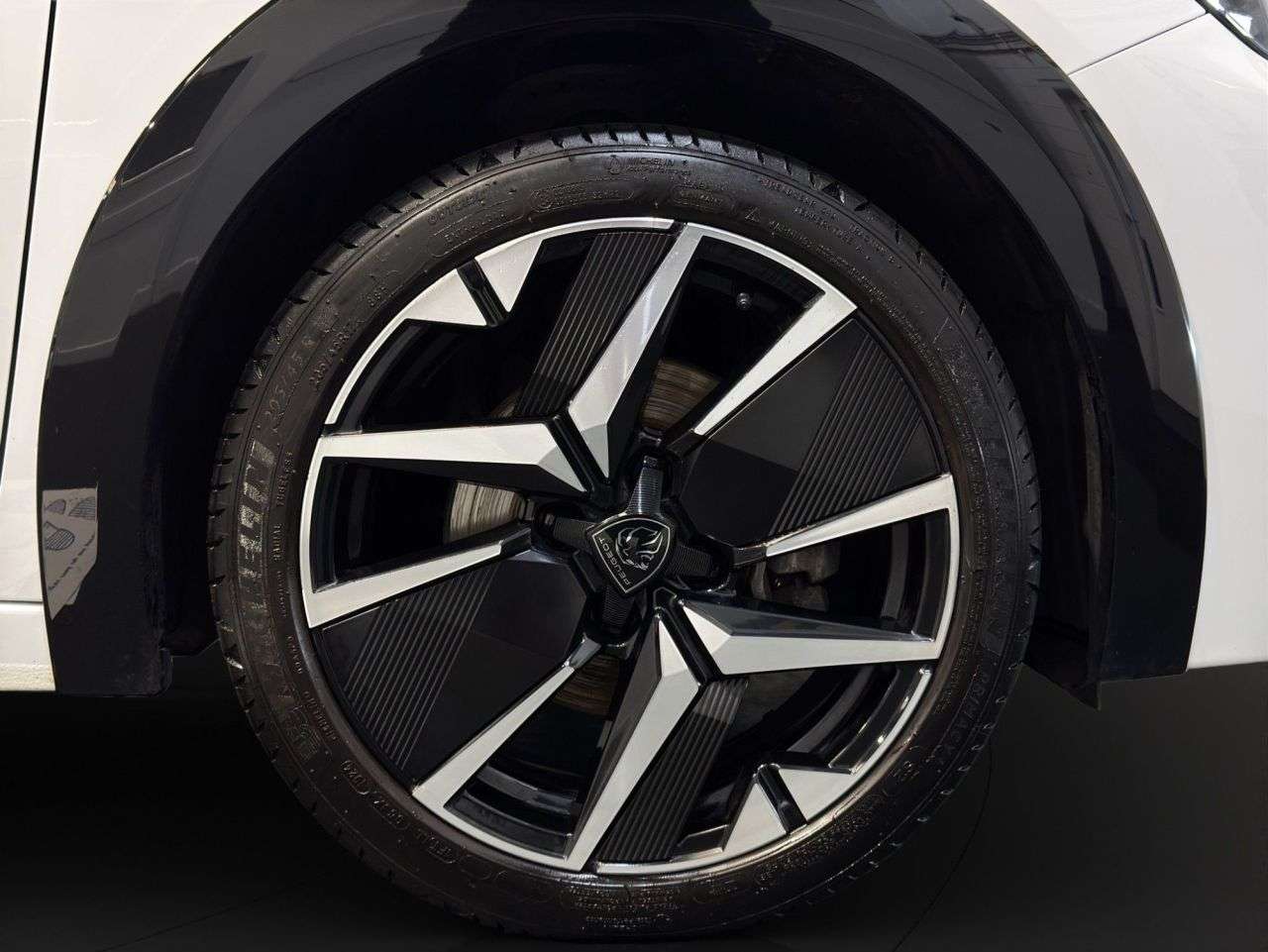 2024 PEUGEOT 208 2024 PEUGEOT 208