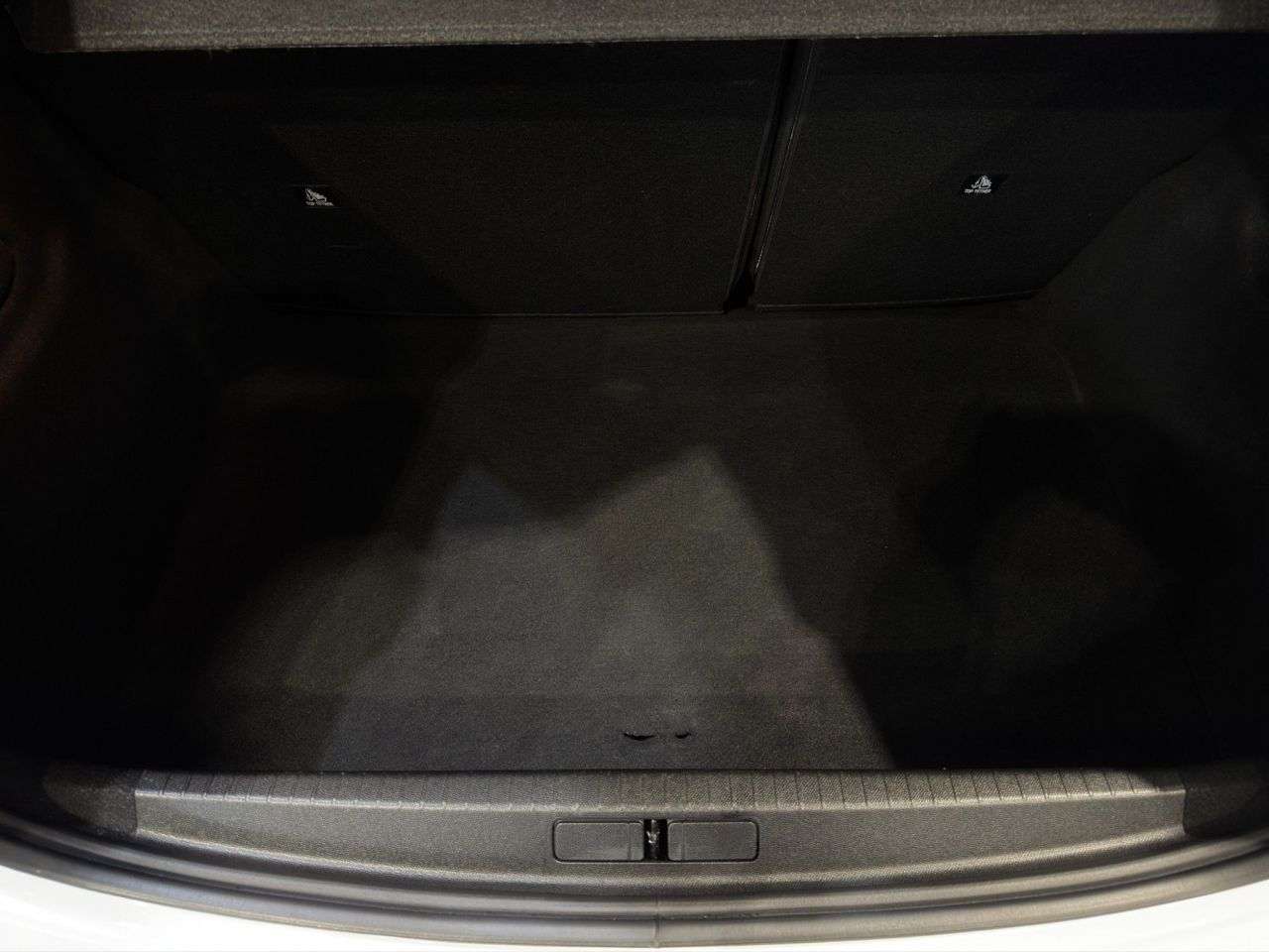 2024 PEUGEOT 208 2024 PEUGEOT 208