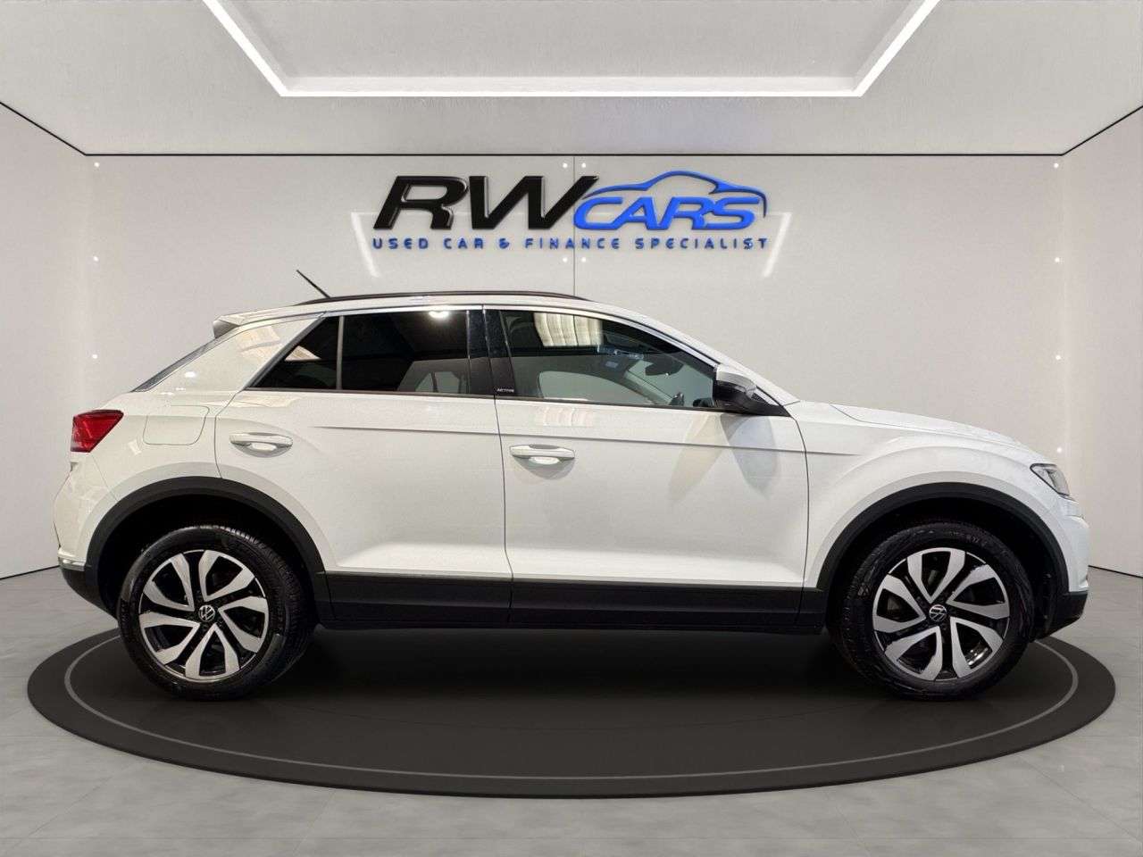 2021 VOLKSWAGEN T-ROC 2021 VOLKSWAGEN T-ROC
