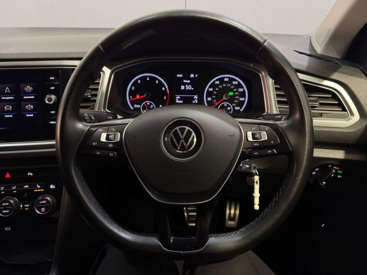 2021 VOLKSWAGEN T-ROC 2021 VOLKSWAGEN T-ROC
