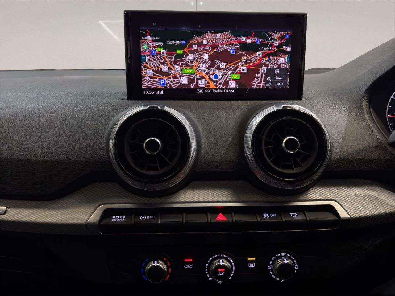 2023 AUDI Q2 2023 AUDI Q2