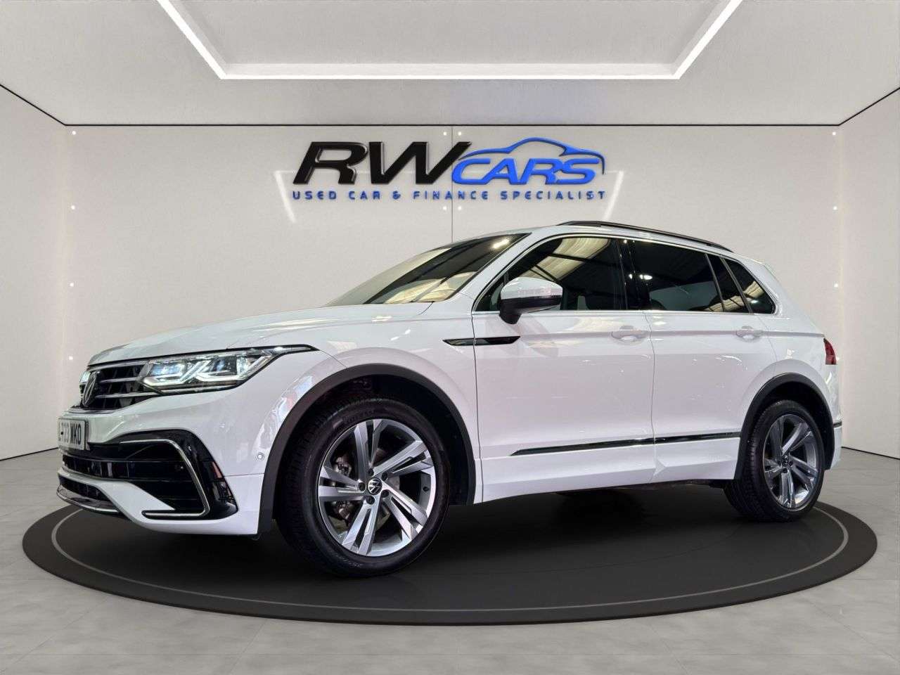 A 2023 VOLKSWAGEN TIGUAN 1.5 TSI R-Line Edition SUV 5dr Petrol DSG Euro 6 (s/s) (150 ps) A 2023 VOLKSWAGEN TIGUAN 1.5 TSI R-Line Edition SUV 5dr Petrol DSG Euro 6 (s/s) (150 ps)