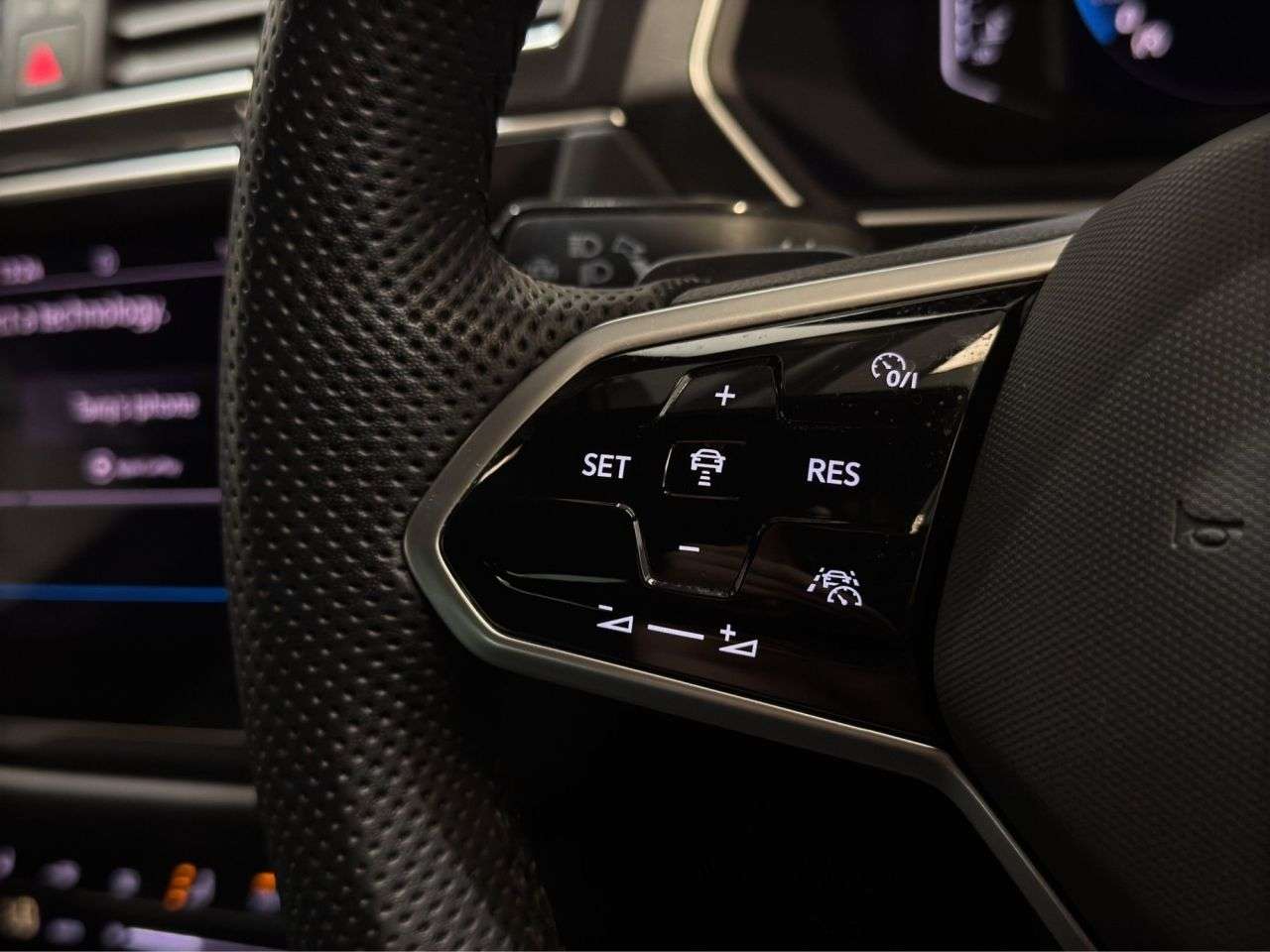 2023 VOLKSWAGEN TIGUAN 2023 VOLKSWAGEN TIGUAN