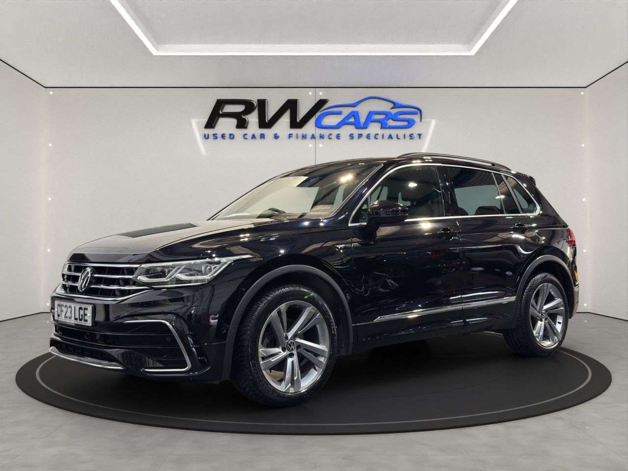 A 2023 VOLKSWAGEN TIGUAN 1.5 TSI R-Line Edition SUV 5dr Petrol DSG Euro 6 (s/s) (150 ps) A 2023 VOLKSWAGEN TIGUAN 1.5 TSI R-Line Edition SUV 5dr Petrol DSG Euro 6 (s/s) (150 ps)