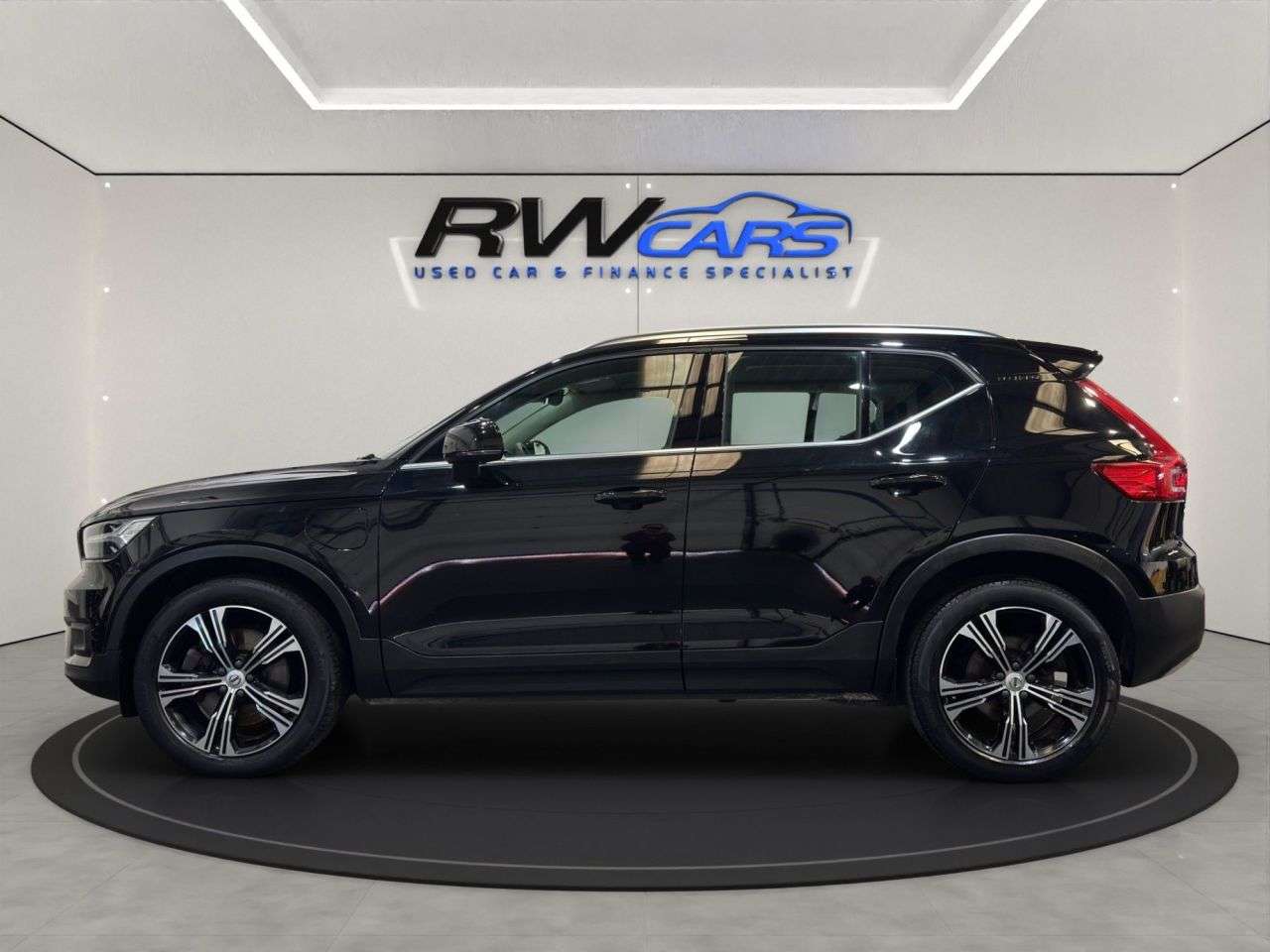 A 2022 VOLVO XC40 1.5h T5 Recharge 10.7kWh Ultimate Bright SUV 5dr Petrol Plug-in Hybrid Auto A 2022 VOLVO XC40 1.5h T5 Recharge 10.7kWh Ultimate Bright SUV 5dr Petrol Plug-in Hybrid Auto