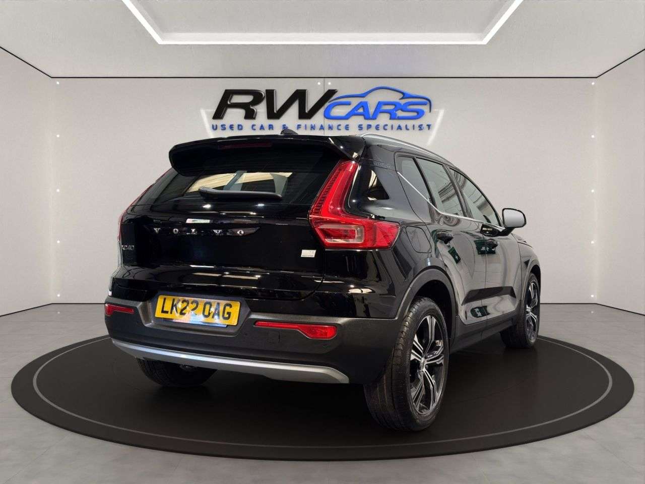 2022 VOLVO XC40 2022 VOLVO XC40