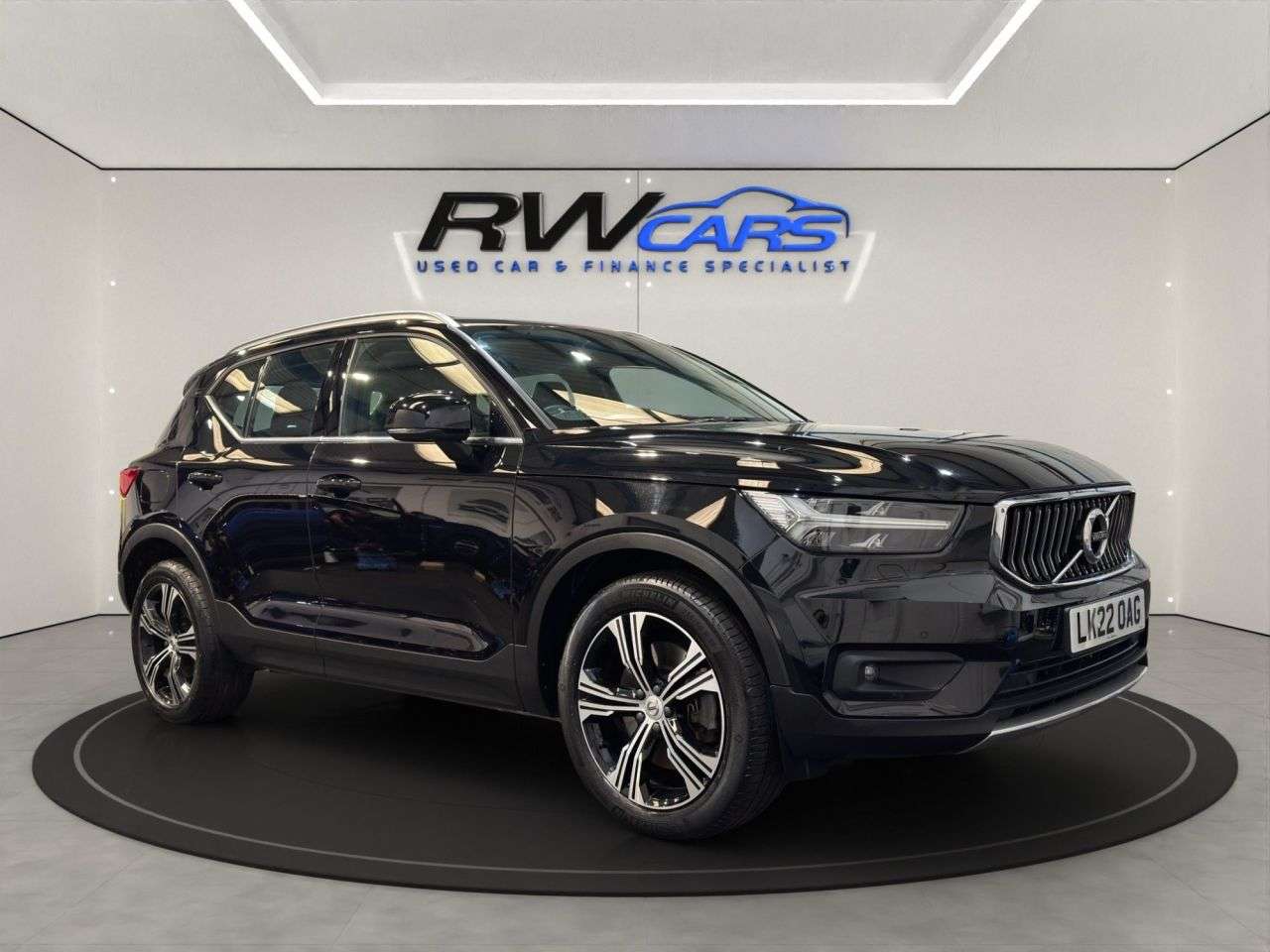 2022 VOLVO XC40 2022 VOLVO XC40