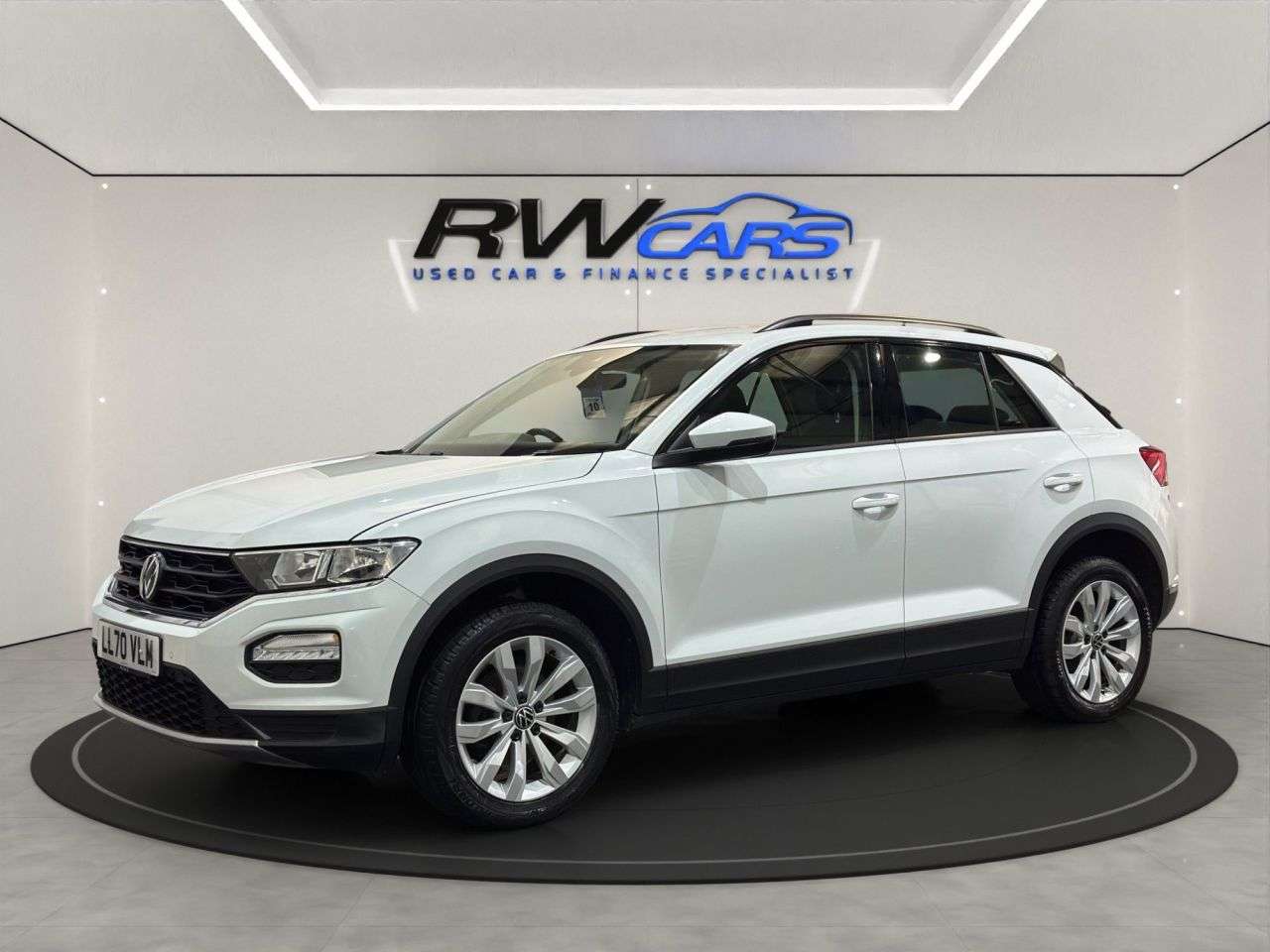 A 2021 VOLKSWAGEN T-ROC 1.5 TSI GPF EVO SE SUV 5dr Petrol DSG Euro 6 (s/s) (150 ps) A 2021 VOLKSWAGEN T-ROC 1.5 TSI GPF EVO SE SUV 5dr Petrol DSG Euro 6 (s/s) (150 ps)