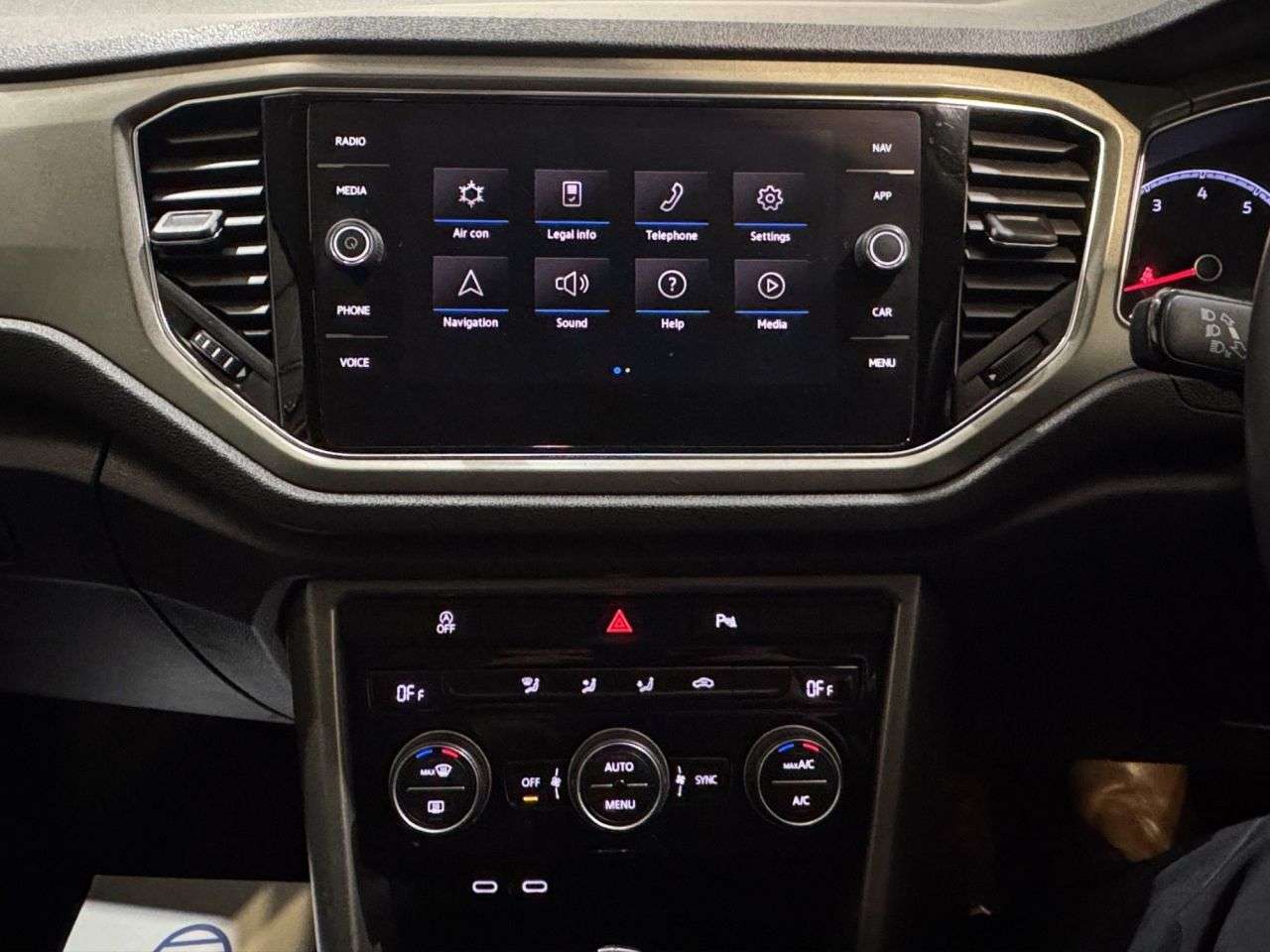 2021 VOLKSWAGEN T-ROC 2021 VOLKSWAGEN T-ROC