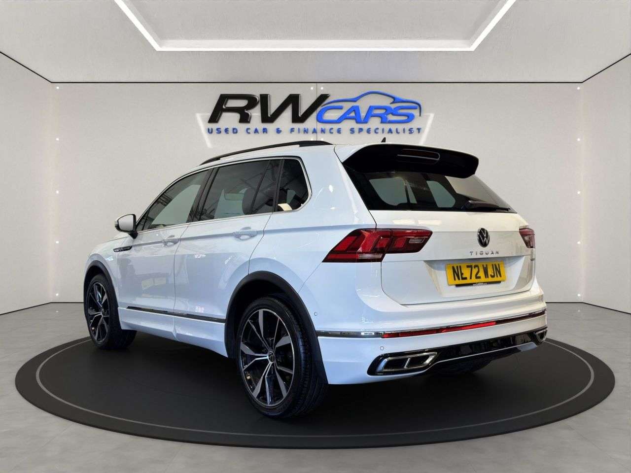 A 2022 VOLKSWAGEN TIGUAN 2.0 TSI R-Line SUV 5dr Petrol DSG 4Motion Euro 6 (s/s) (190 ps) A 2022 VOLKSWAGEN TIGUAN 2.0 TSI R-Line SUV 5dr Petrol DSG 4Motion Euro 6 (s/s) (190 ps)
