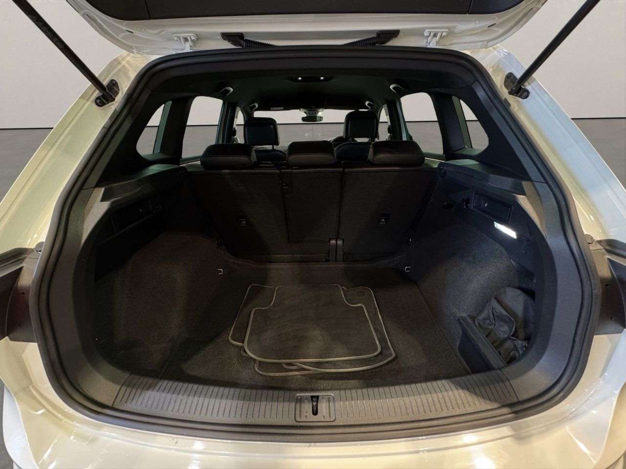 2022 VOLKSWAGEN TIGUAN 2022 VOLKSWAGEN TIGUAN