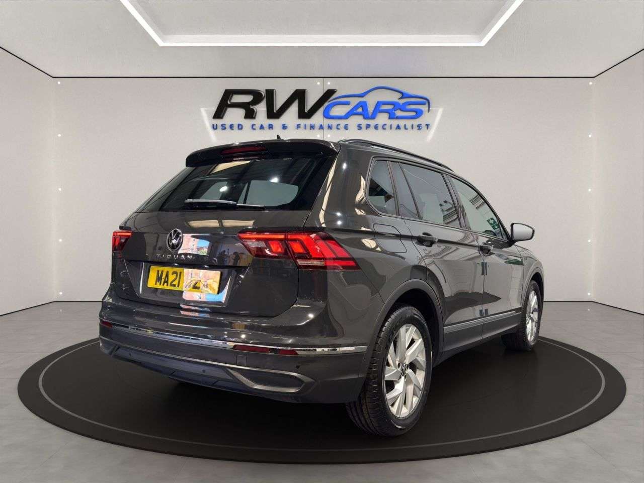 2021 VOLKSWAGEN TIGUAN 2021 VOLKSWAGEN TIGUAN