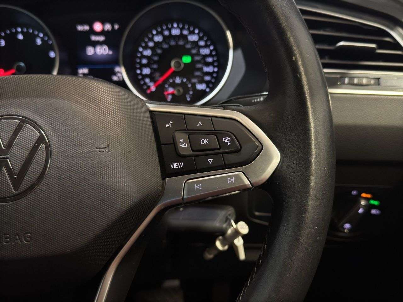 2021 VOLKSWAGEN TIGUAN 2021 VOLKSWAGEN TIGUAN