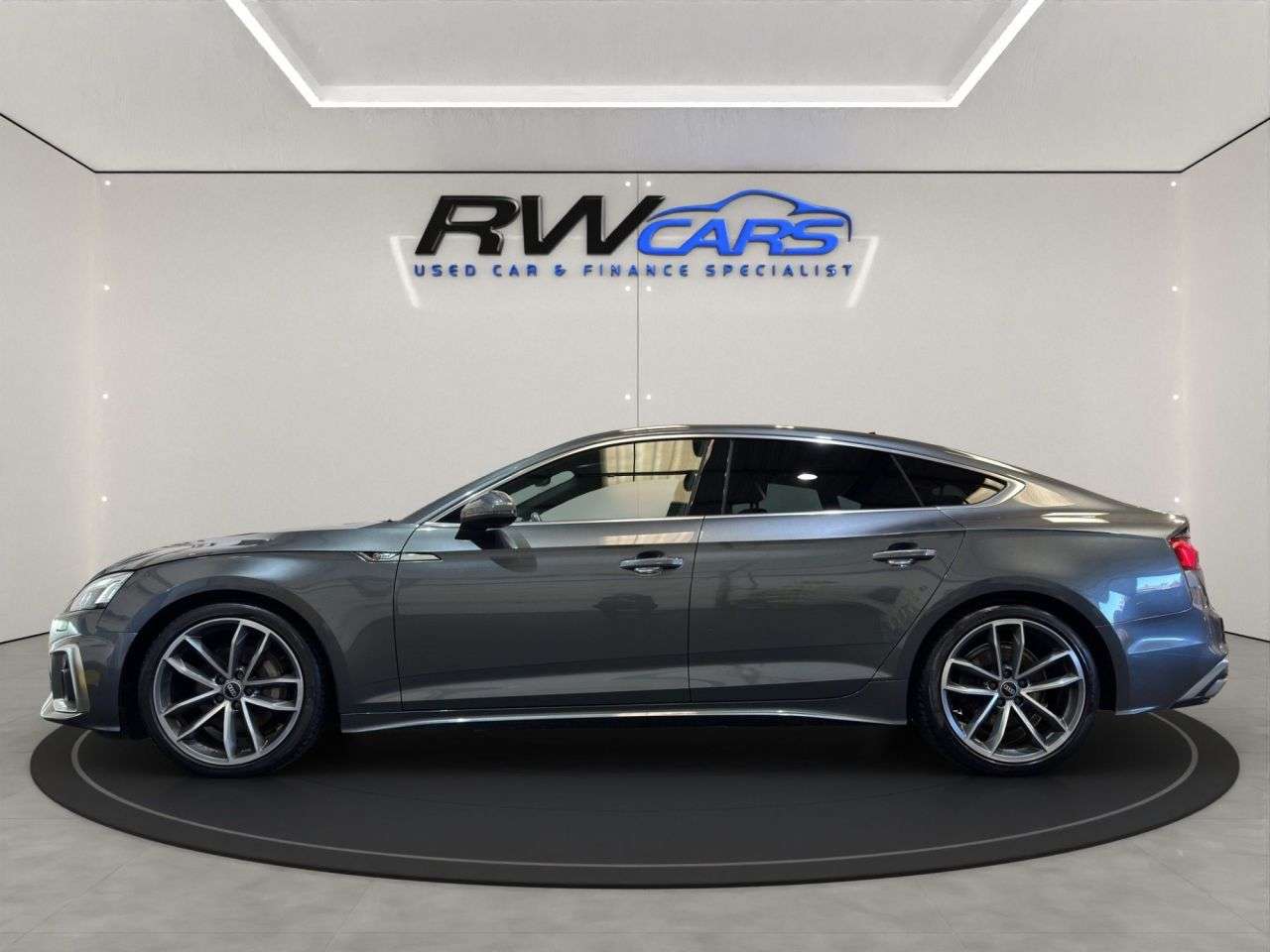 A 2022 AUDI A5 2.0 TFSI 40 S line Sportback 5dr Petrol S Tronic Euro 6 (s/s) (204 ps) A 2022 AUDI A5 2.0 TFSI 40 S line Sportback 5dr Petrol S Tronic Euro 6 (s/s) (204 ps)