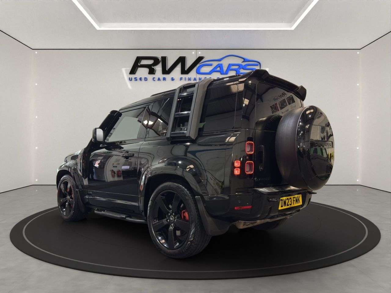 A 2023 LAND ROVER DEFENDER 3.0 D300 MHEV X SUV 3dr Diesel Auto 4WD Euro 6 (s/s) (300 ps) A 2023 LAND ROVER DEFENDER 3.0 D300 MHEV X SUV 3dr Diesel Auto 4WD Euro 6 (s/s) (300 ps)