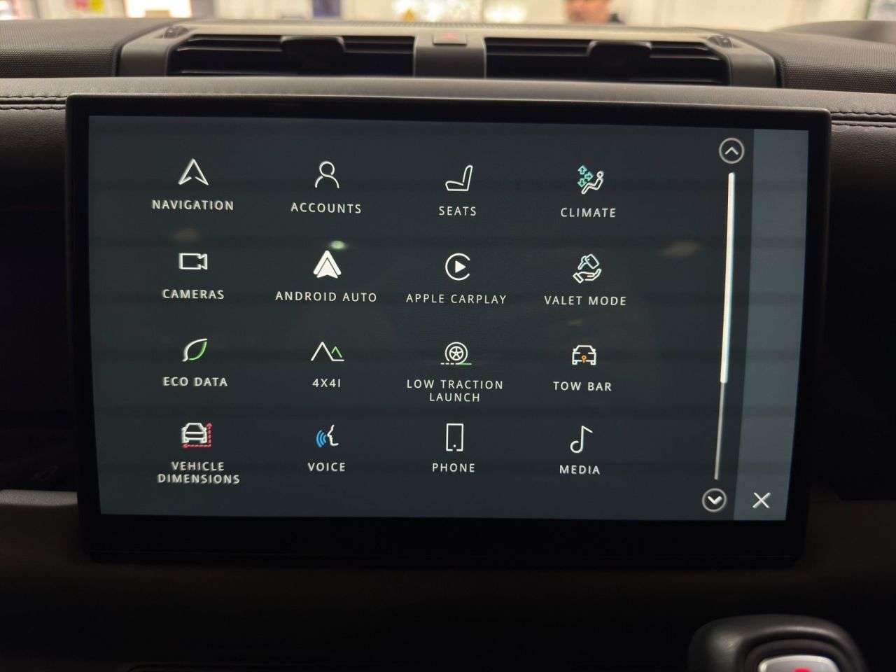 2023 LAND ROVER DEFENDER 2023 LAND ROVER DEFENDER