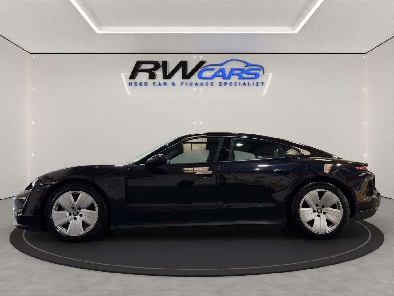 A 2022 PORSCHE TAYCAN Performance 79.2kWh Saloon 4dr Electric Auto RWD (11kW Charger) (408 ps) A 2022 PORSCHE TAYCAN Performance 79.2kWh Saloon 4dr Electric Auto RWD (11kW Charger) (408 ps)