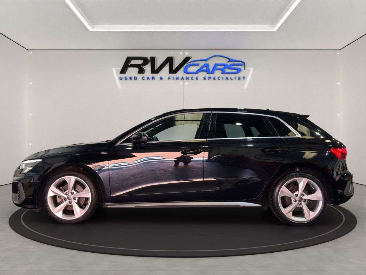 A 2020 AUDI A3 1.0 TFSI 30 S line Sportback 5dr Petrol Manual Euro 6 (s/s) (110 ps) A 2020 AUDI A3 1.0 TFSI 30 S line Sportback 5dr Petrol Manual Euro 6 (s/s) (110 ps)