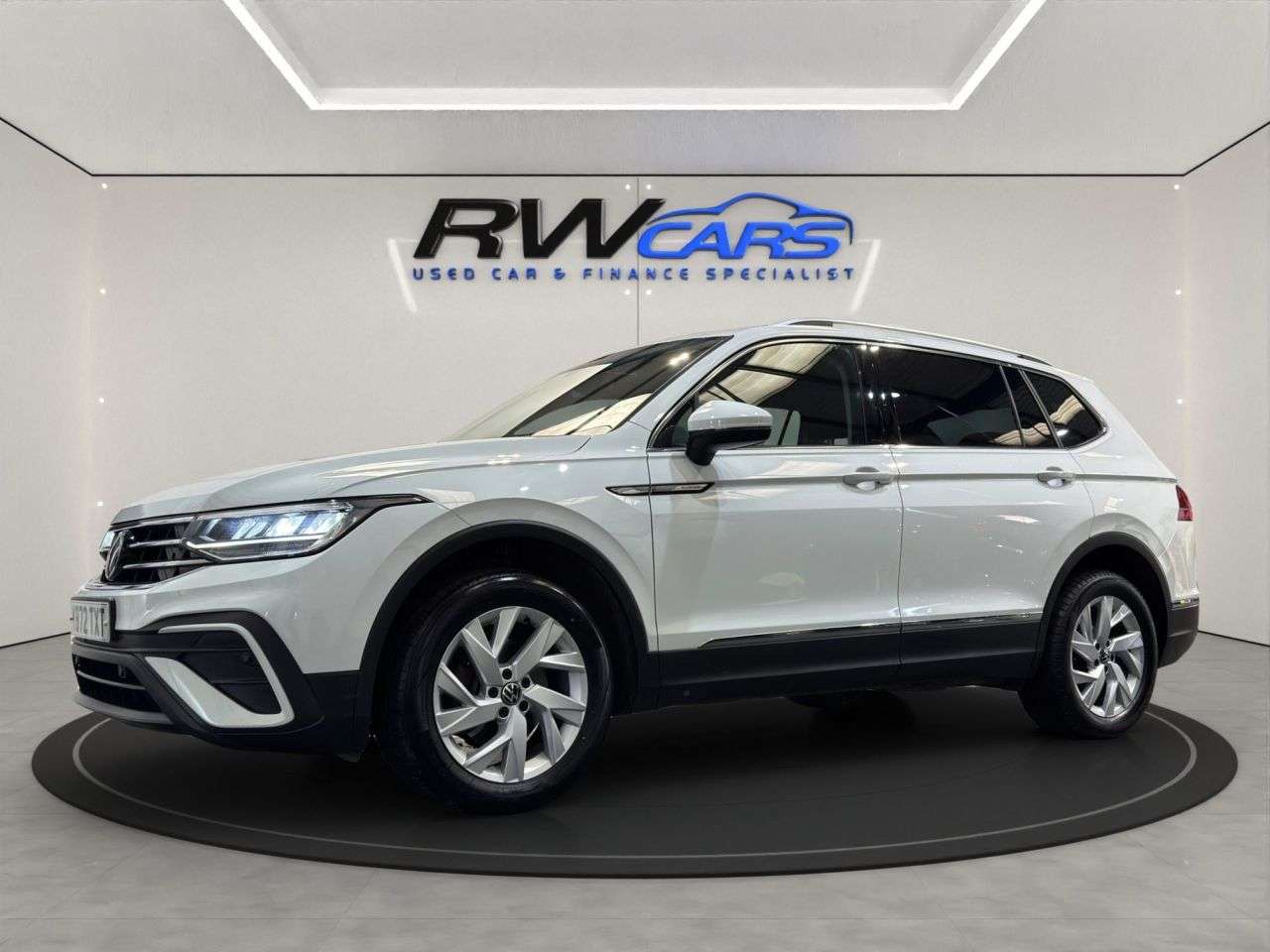 A 2023 VOLKSWAGEN TIGUAN ALLSPACE 1.5 TSI Life SUV 5dr Petrol DSG Euro 6 (s/s) (150 ps) A 2023 VOLKSWAGEN TIGUAN ALLSPACE 1.5 TSI Life SUV 5dr Petrol DSG Euro 6 (s/s) (150 ps)