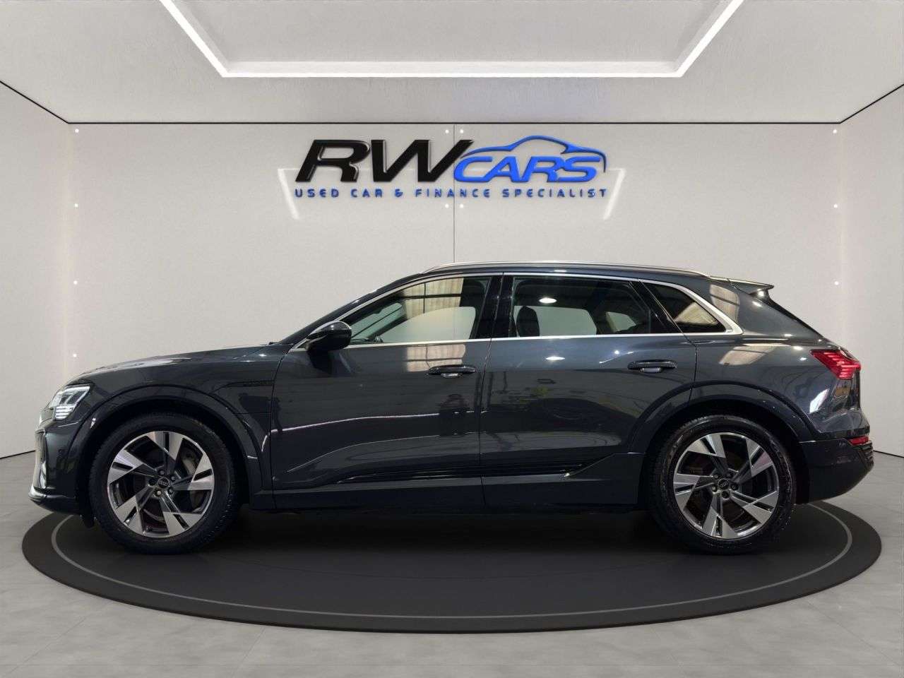 A 2023 AUDI Q8 E-TRON 50 Sport SUV 5dr Electric Auto quattro 95kWh (11kW Charger) (340 ps) A 2023 AUDI Q8 E-TRON 50 Sport SUV 5dr Electric Auto quattro 95kWh (11kW Charger) (340 ps)