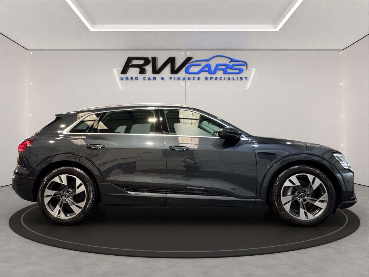 2023 AUDI Q8 E-TRON 2023 AUDI Q8 E-TRON