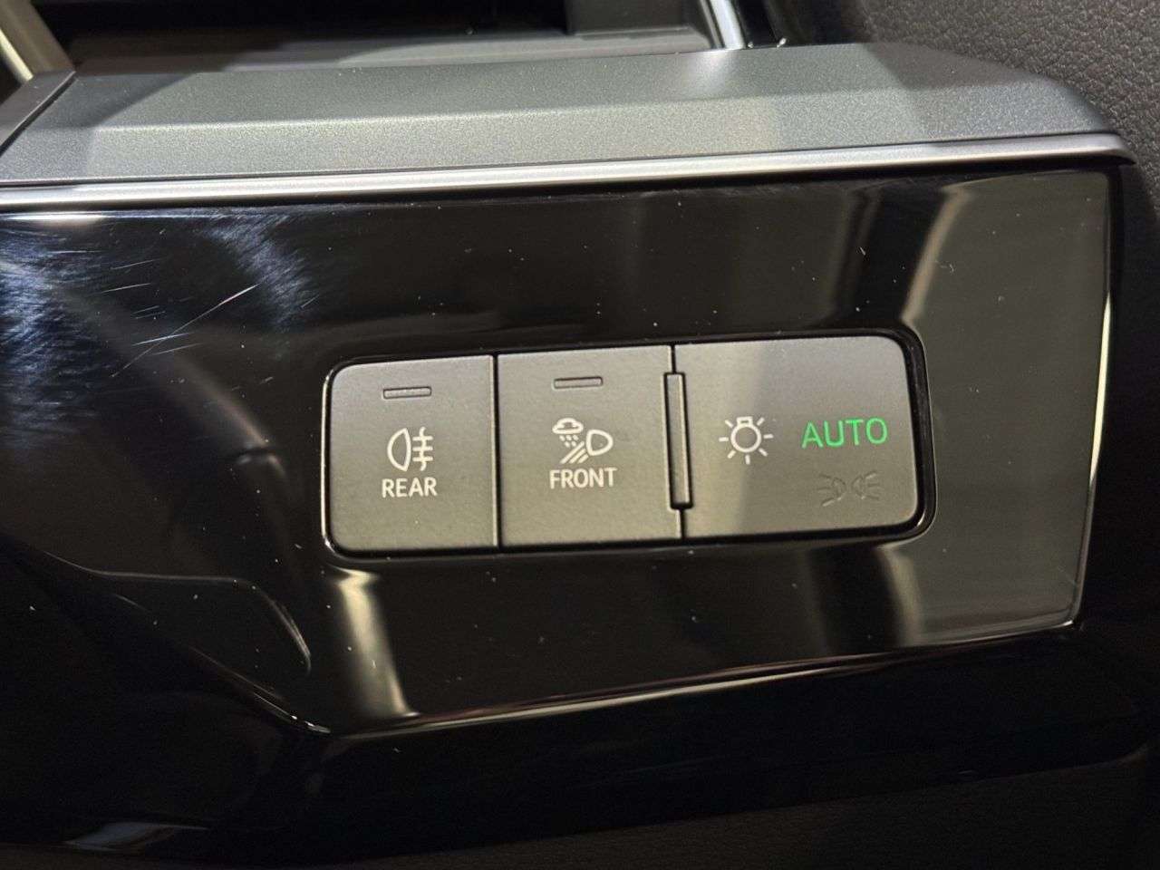 2023 AUDI Q8 E-TRON 2023 AUDI Q8 E-TRON