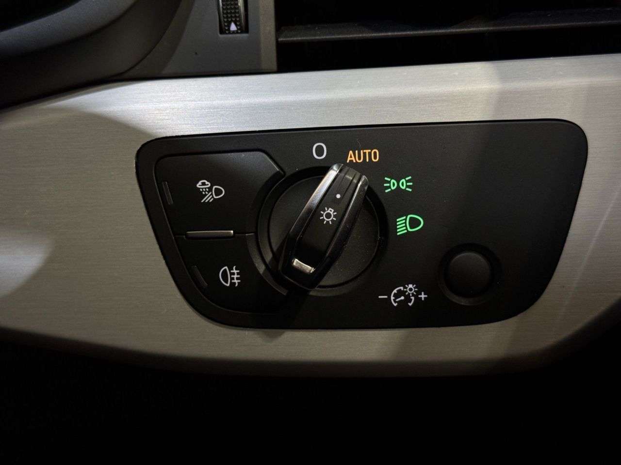2023 AUDI A4 2023 AUDI A4