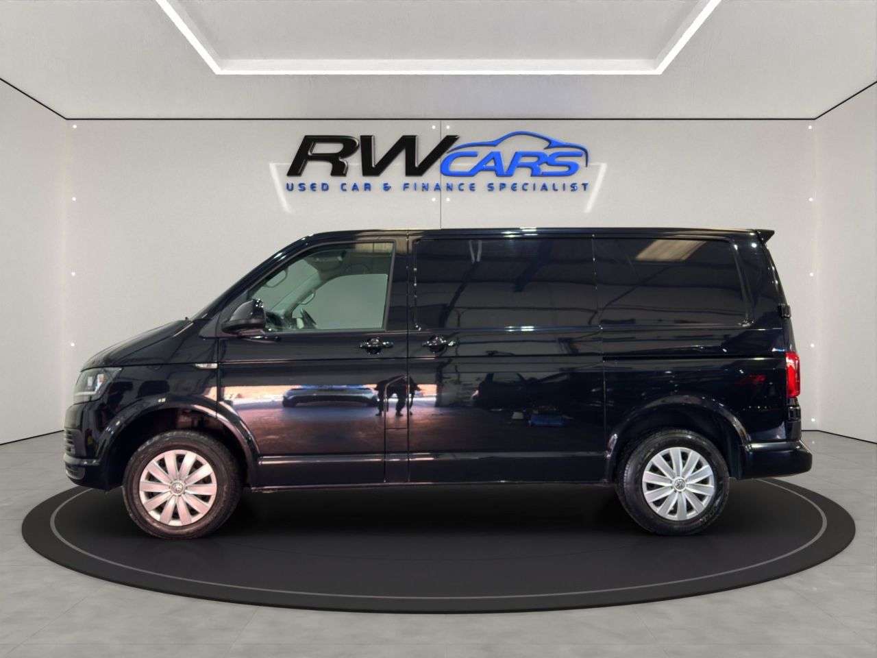 A 2017 VOLKSWAGEN TRANSPORTER 2.0 TDI T28 BlueMotion Tech Trendline Panel Van 5dr Diesel Manual FWD SWB E A 2017 VOLKSWAGEN TRANSPORTER 2.0 TDI T28 BlueMotion Tech Trendline Panel Van 5dr Diesel Manual FWD SWB E