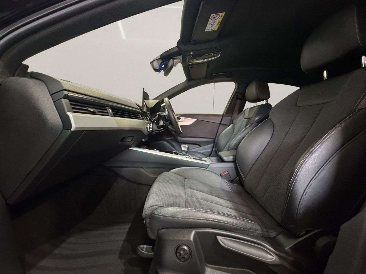 2022 AUDI A4 2022 AUDI A4