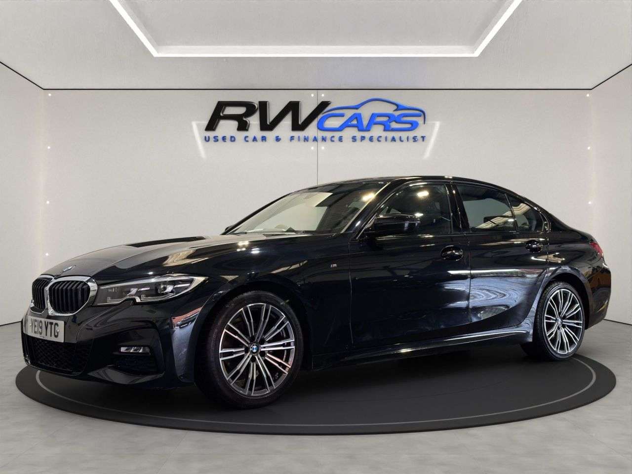 A 2019 BMW 3 SERIES 2.0 318d M Sport Saloon 4dr Diesel Manual Euro 6 (s/s) (150 ps) A 2019 BMW 3 SERIES 2.0 318d M Sport Saloon 4dr Diesel Manual Euro 6 (s/s) (150 ps)