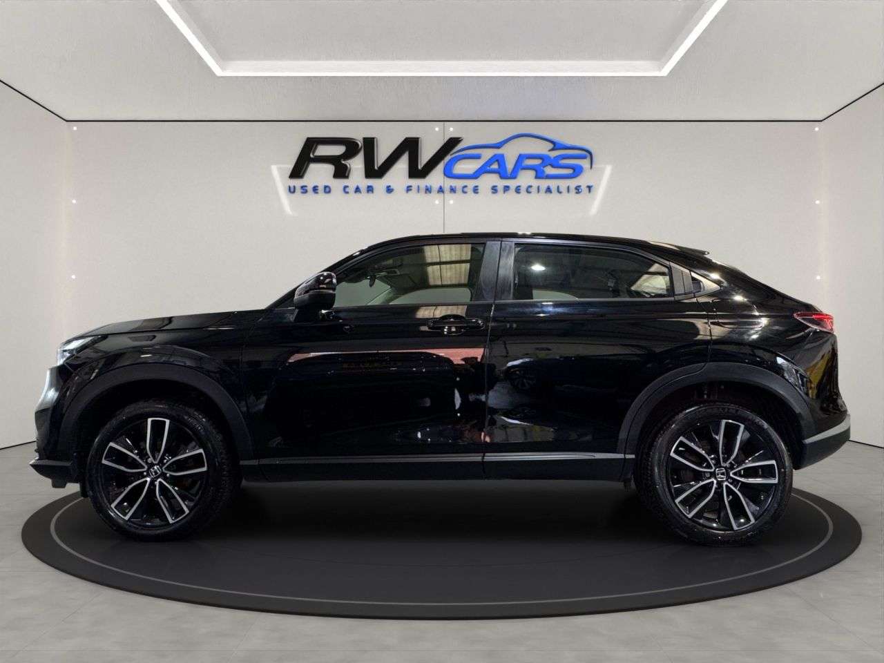 A 2023 HONDA HR-V 1.5 h i-MMD Elegance SUV 5dr Petrol Hybrid CVT Euro 6 (s/s) (131 ps) A 2023 HONDA HR-V 1.5 h i-MMD Elegance SUV 5dr Petrol Hybrid CVT Euro 6 (s/s) (131 ps)
