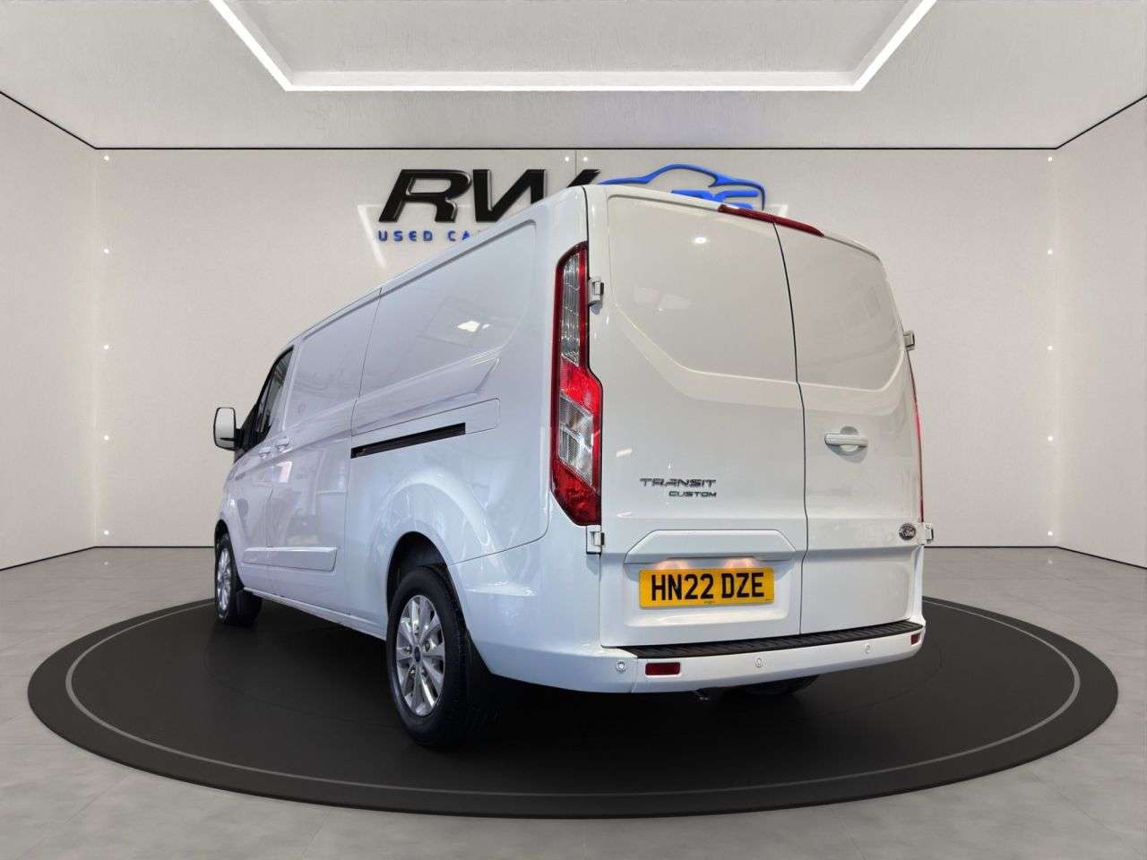 A 2022 FORD TRANSIT CUSTOM 2.0 300 EcoBlue Limited Panel Van 5dr Diesel Manual L2 H1 Euro 6 (s/s) (130 A 2022 FORD TRANSIT CUSTOM 2.0 300 EcoBlue Limited Panel Van 5dr Diesel Manual L2 H1 Euro 6 (s/s) (130