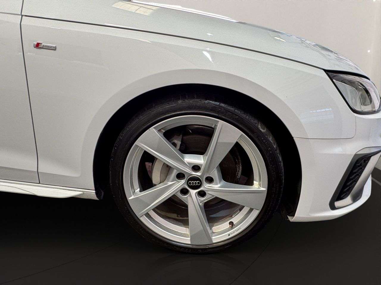 2024 AUDI A4 AVANT 2024 AUDI A4 AVANT