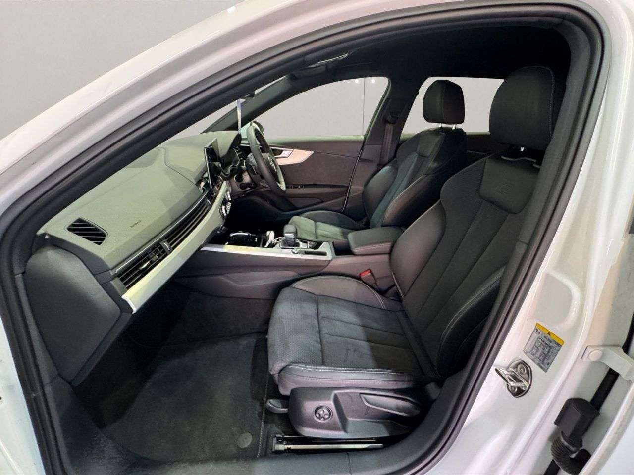 2024 AUDI A4 AVANT 2024 AUDI A4 AVANT