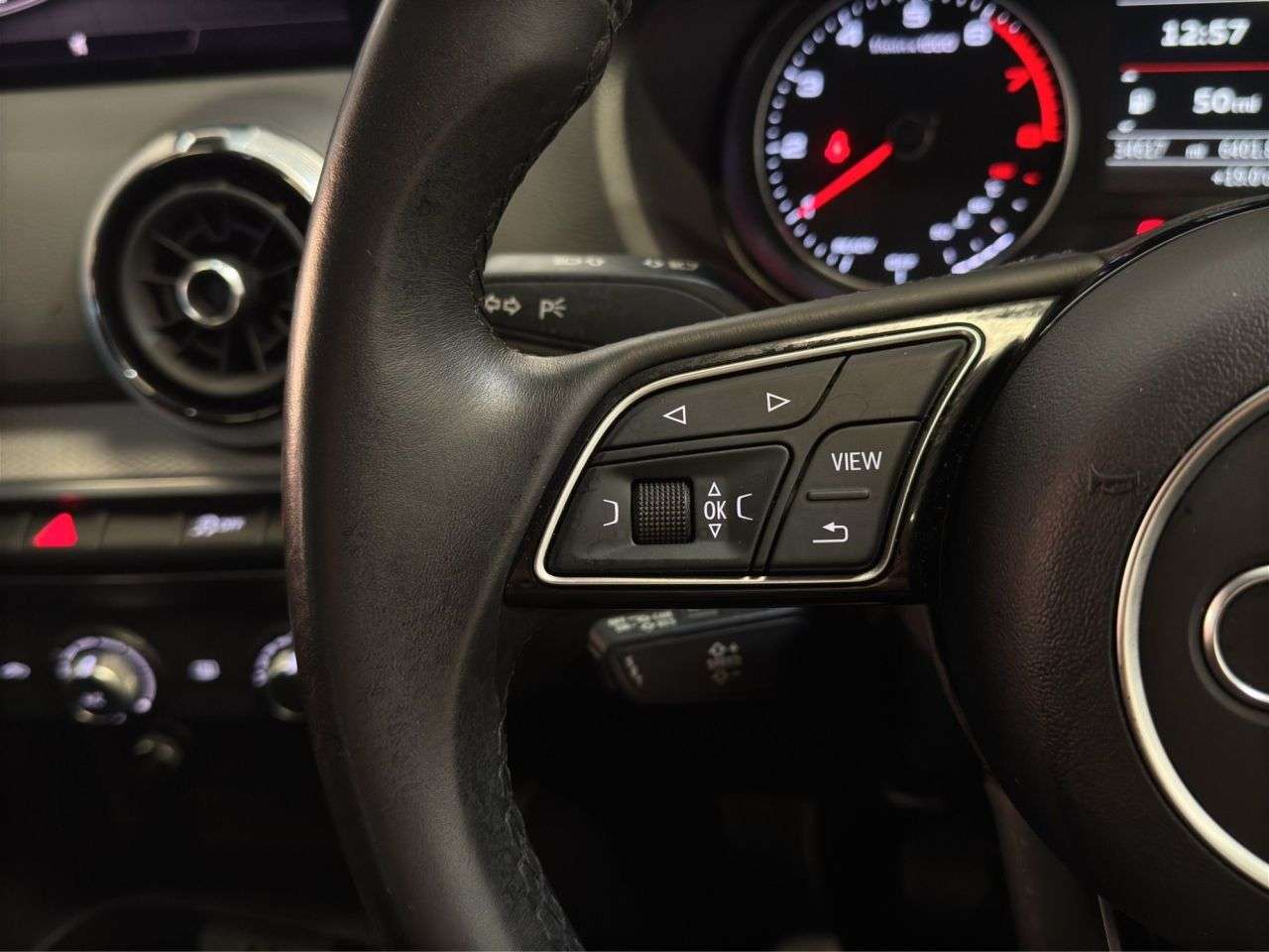 2021 AUDI Q2 2021 AUDI Q2