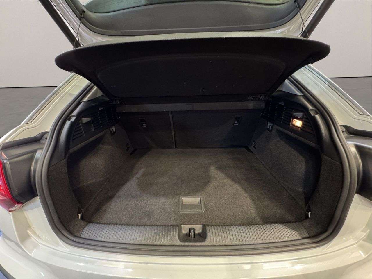 2021 AUDI Q2 2021 AUDI Q2