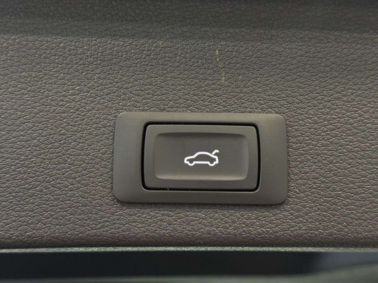2021 AUDI Q2 2021 AUDI Q2