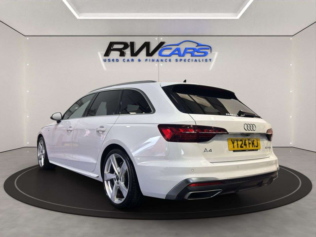 A 2024 AUDI A4 AVANT 2.0 TFSI 40 S line Estate 5dr Petrol S Tronic Euro 6 (s/s) (204 ps) A 2024 AUDI A4 AVANT 2.0 TFSI 40 S line Estate 5dr Petrol S Tronic Euro 6 (s/s) (204 ps)