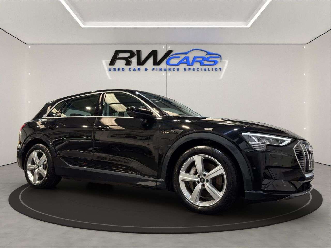 2021 AUDI E-TRON 2021 AUDI E-TRON