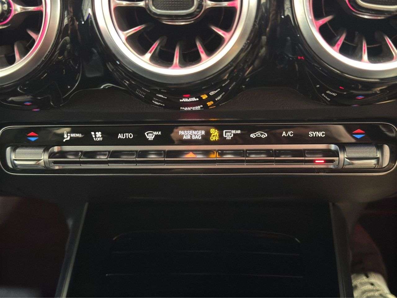 2022 MERCEDES-BENZ GLB 2022 MERCEDES-BENZ GLB